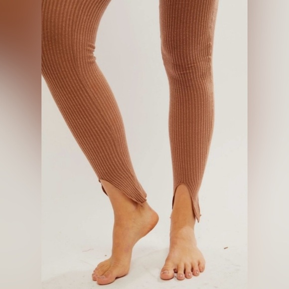 NWT Free People Luxe Life Leggings Size - Medium - Picture 5 of 12